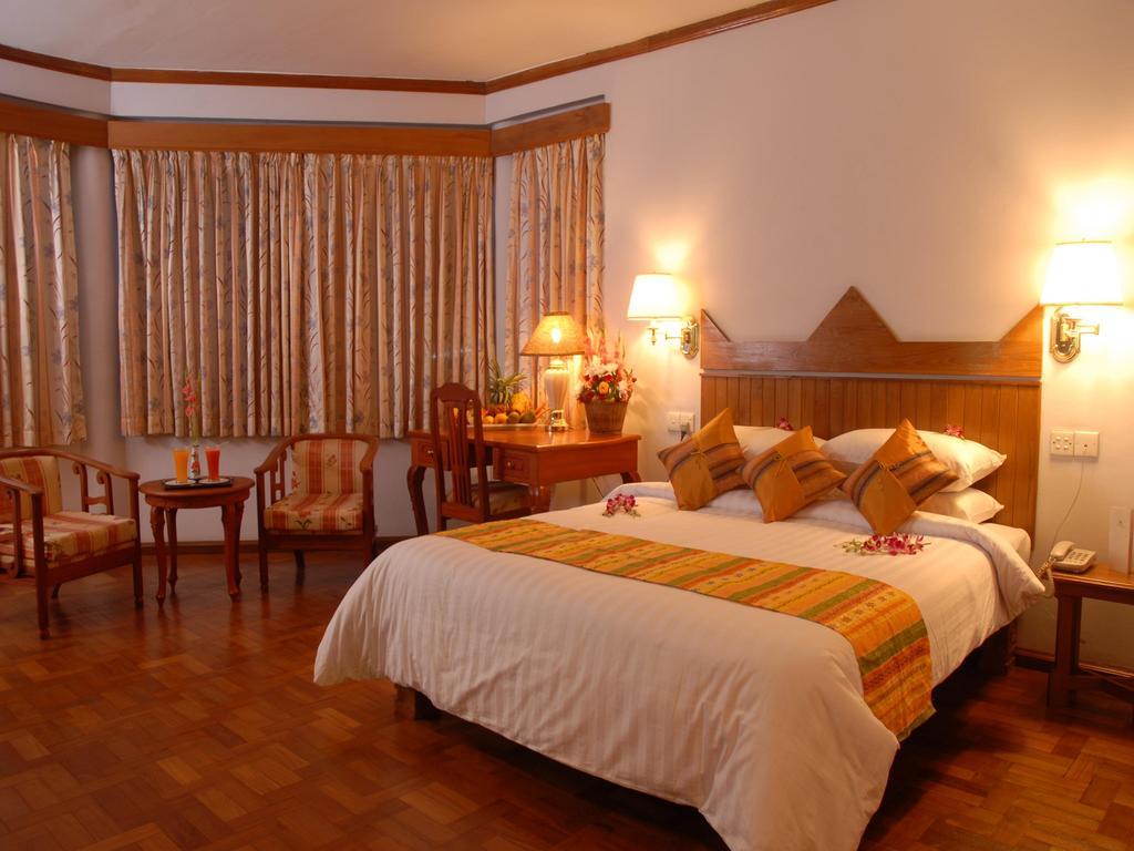 Amazing Kaytu Hotel Taungoo Exterior foto